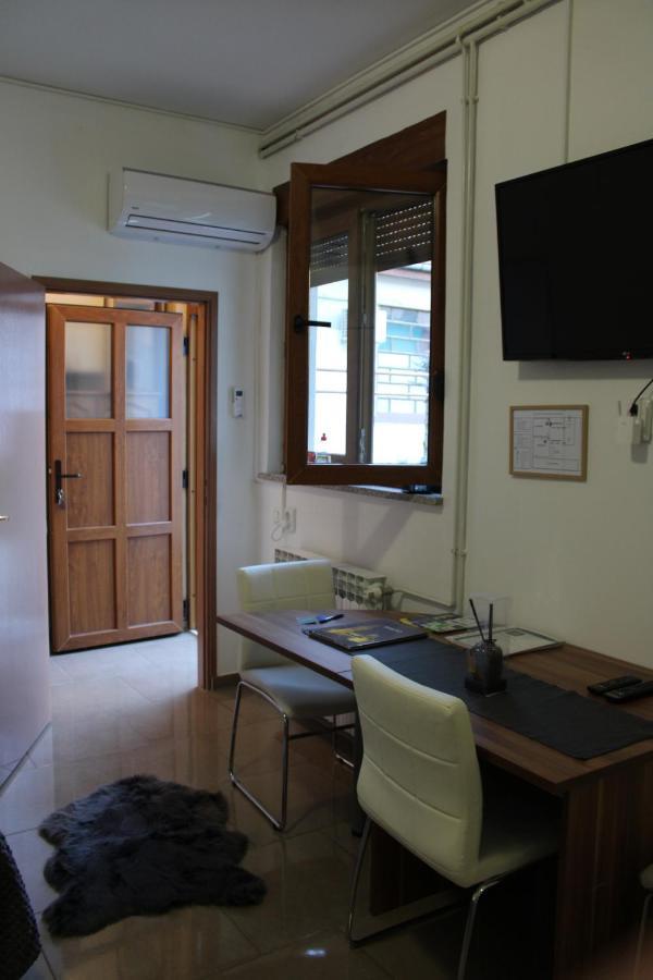 Studio apartman Hinko Ðakovo Bagian luar foto